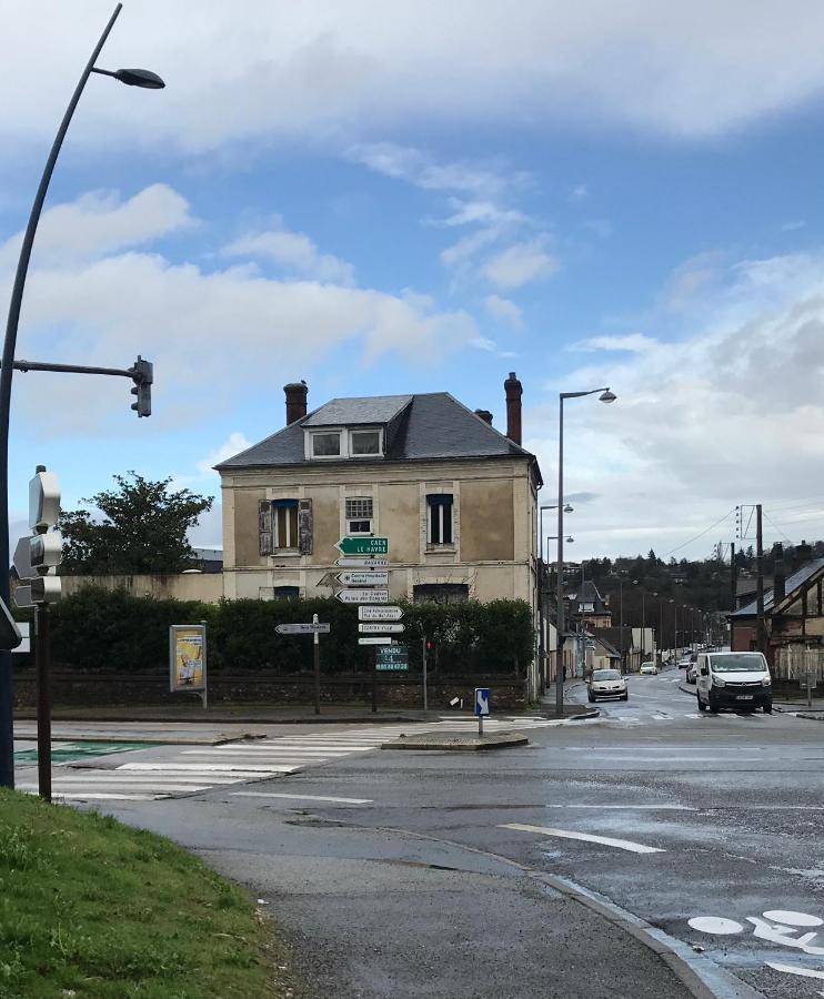 Apartment F3 La - Gare - Netflix - Wifi - Parking Evreux